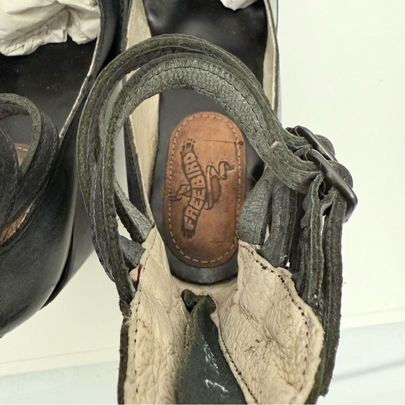 Freebird by Steven Randi Heels Black Leather | Size 9 - Picture 7 of 8